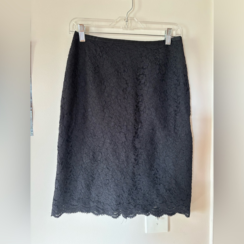 Andrea Viccaro Black Lace Lined Scalloped Hem Size 6